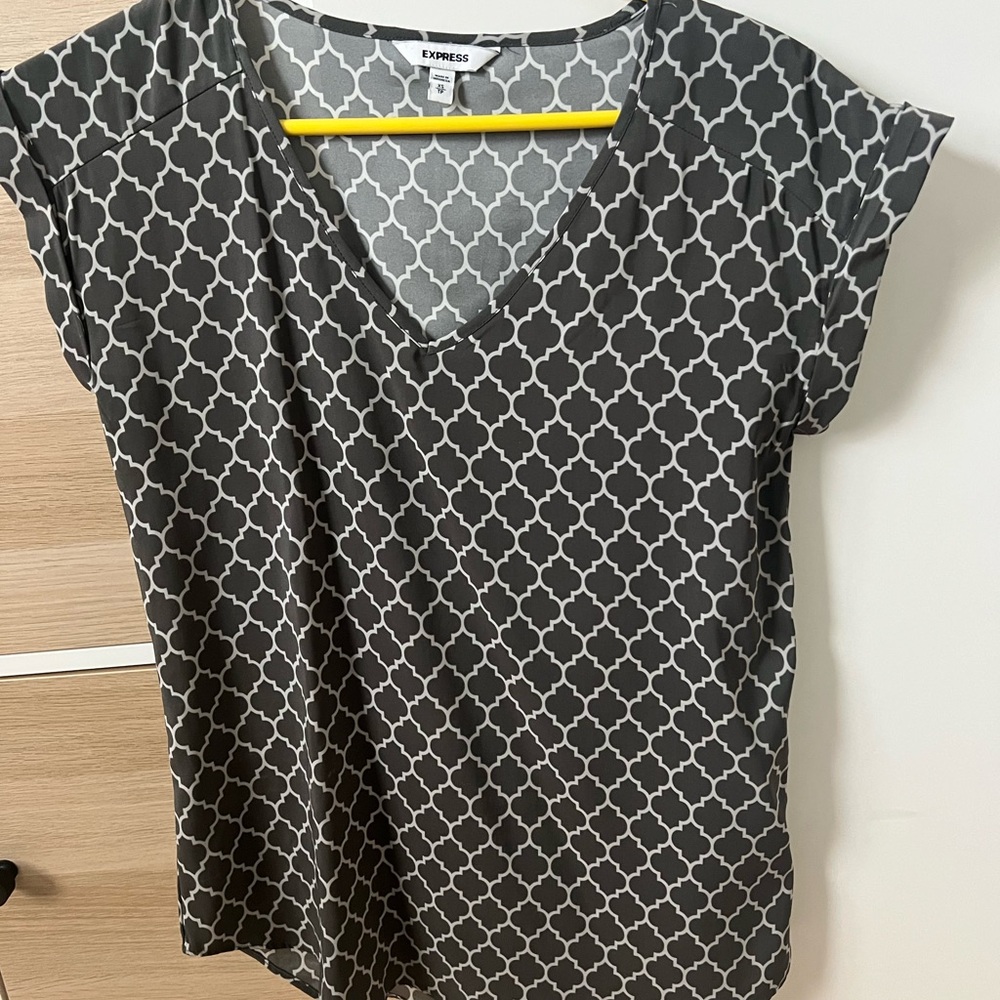 Express Black and White Fitted Cap Sleeve Blouse